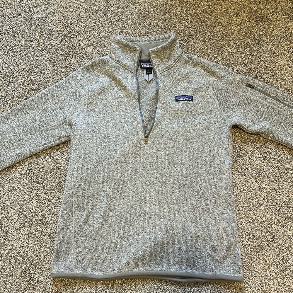 Patagonia Women’s Small 1/4 Quarter Zip Sweatshirt Grey